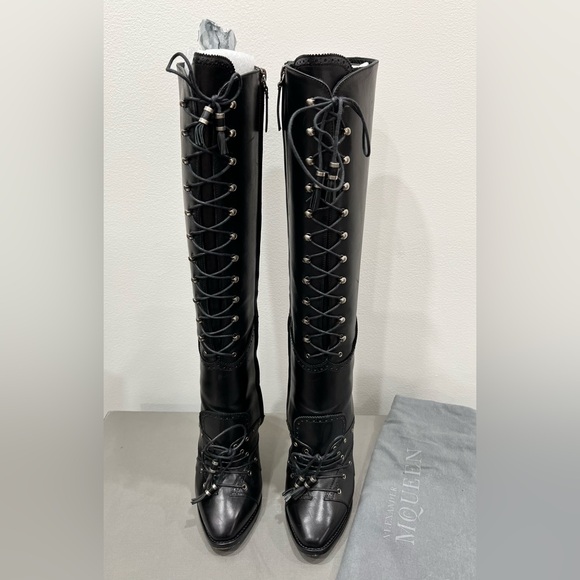 VINTAGE ALEXANDER MCQUEEN ARCHIVE
BLACK LACE UP OXFORD VICTORIAN BOOTS RARE
Sz37 - Picture 2 of 10
